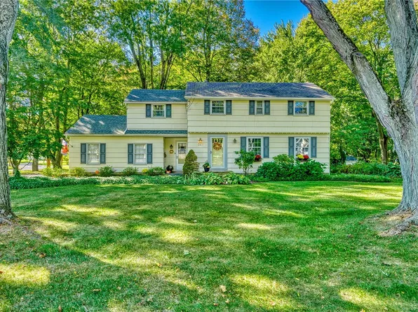 261 South Ave, Webster, NY 14580