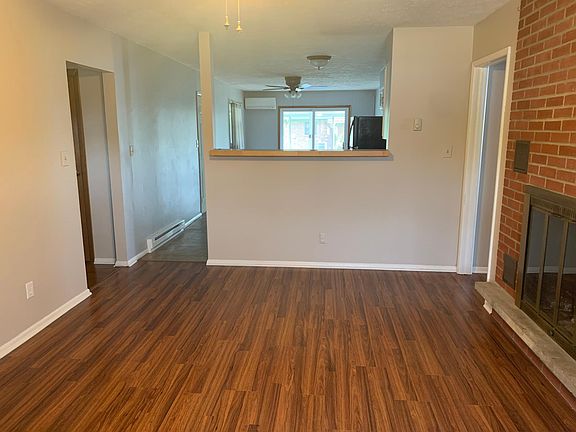 3rd image of 50 Circle Ln