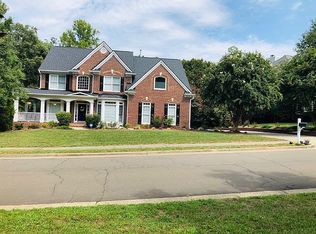403 Englewood Dr, Chapel Hill, NC 27514
