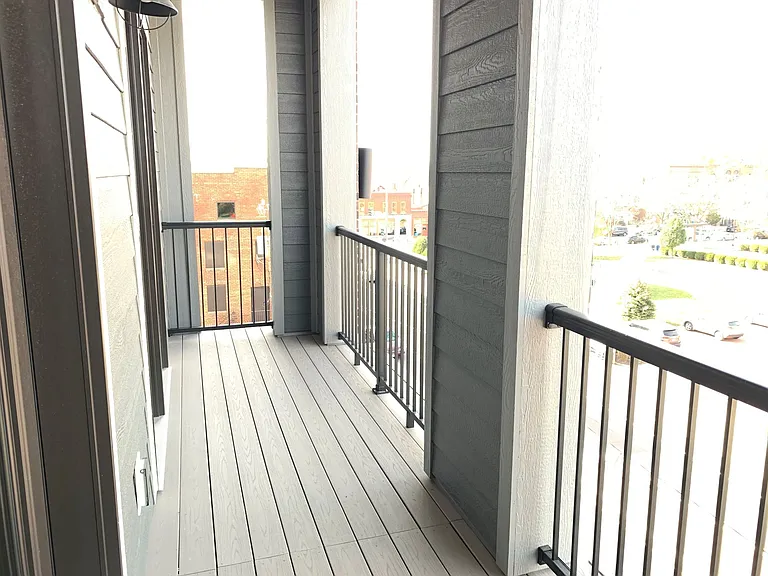 329 12th Ave SE #200 — Photo 13