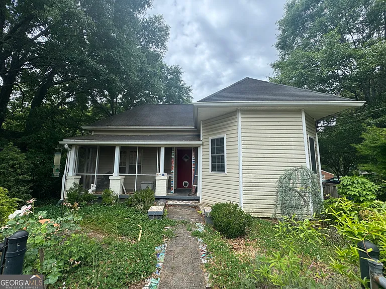 1734 E Broad St #A — Photo 1