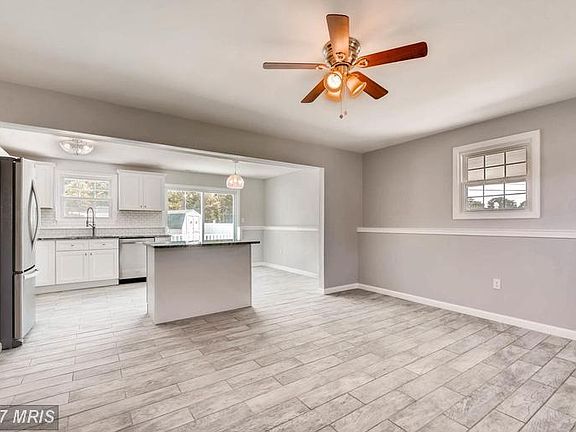 5th image of 4119 Loch Lomond Dr