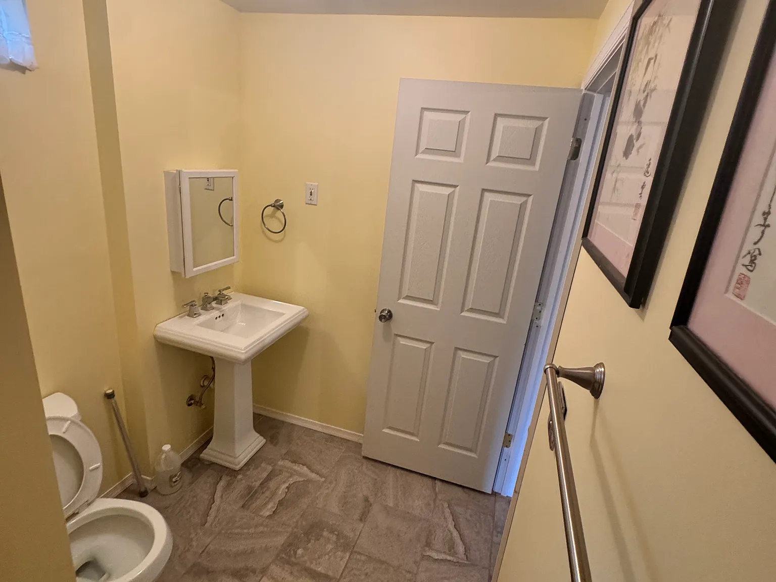 1 bed, 1378 sqft, $900 — Photo 2