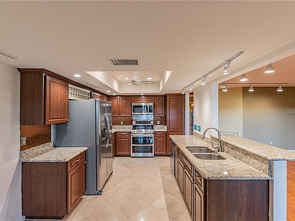 5th image of 4215 Arborwood Ln