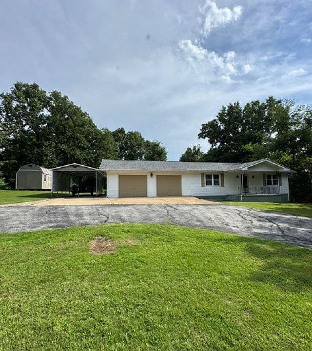 1st image of 217 Kingswood Blvd