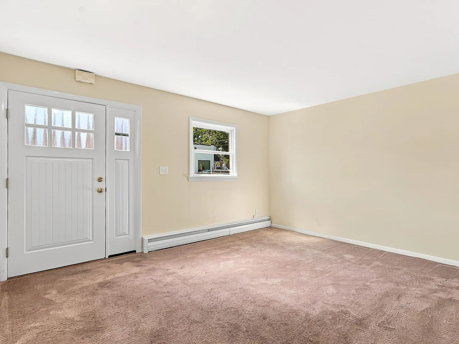 2 bed, 1.0 bath, 672 sqft, $2,950 — Photo 2