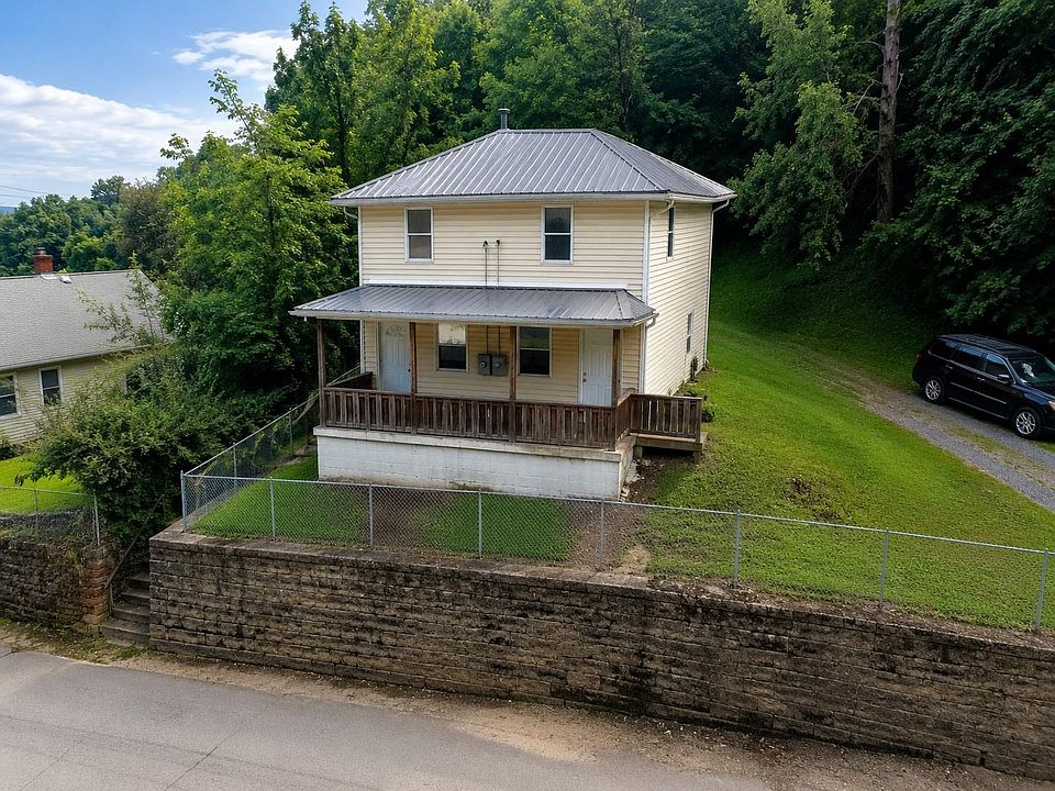 1st image of 520 Deal St