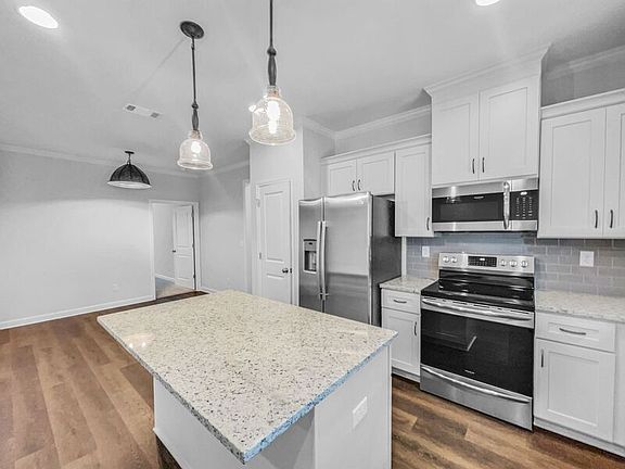 5th image of 5280 Summerfield Dr E