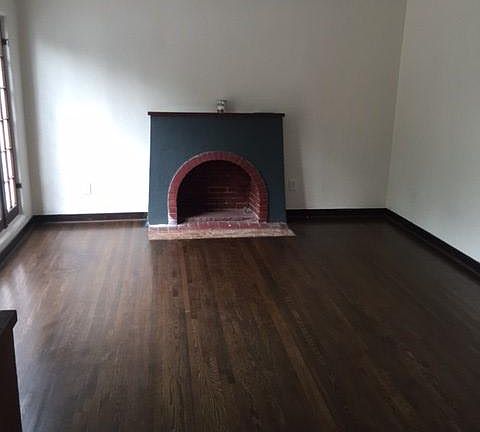 2nd image of 3859 Revere Ave