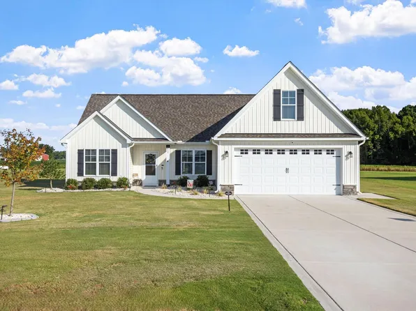 17 Tanseyleaf Dr, Smithfield, NC 27577
