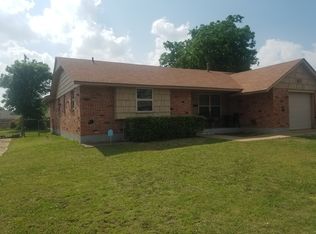 117 S Dillon Ave, Moore, OK 73160