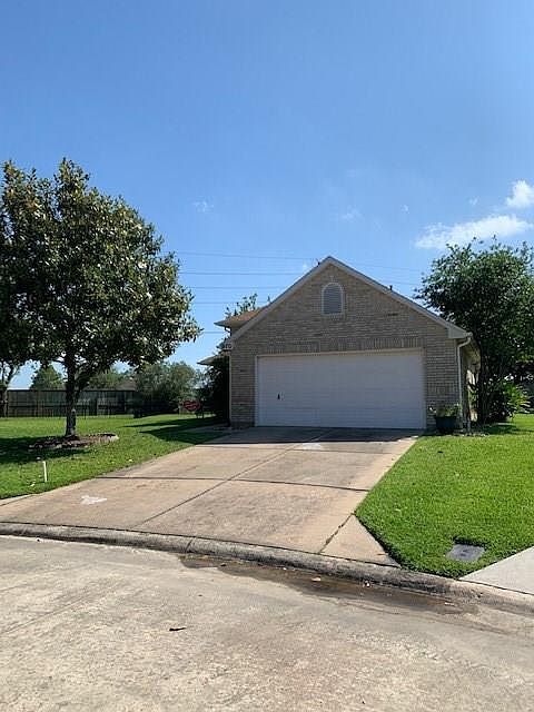 1st image of 970 Peach Blossom Dr