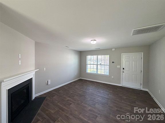 4th image of 4265 Long Arrow Dr