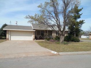 1729 N Willard St, Altus, OK 73521