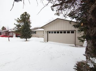13 Sunrise Ln, Gillette, WY 82716