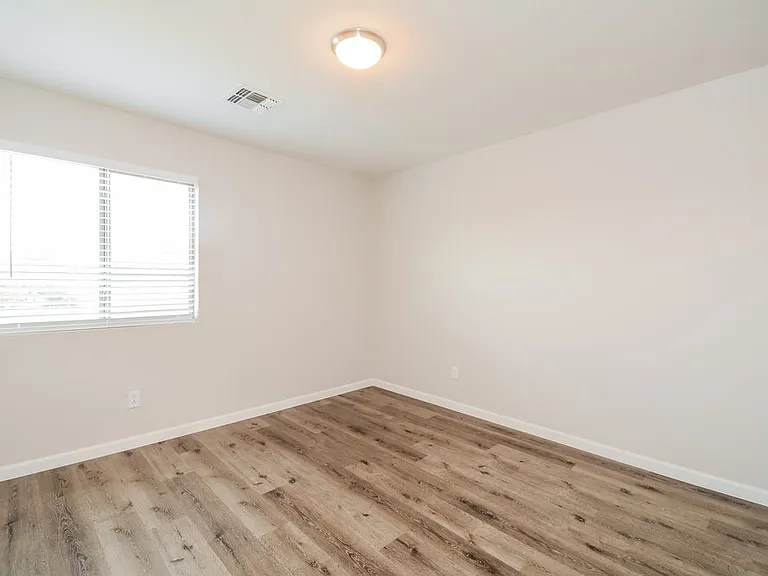 3202 S Justin Dr — Photo 12