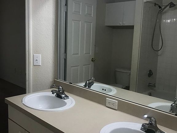 4th image of 3751 Conroy Rd