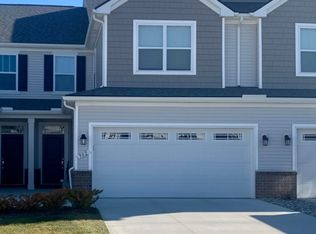 902 Salt Springs Dr, Saline, MI