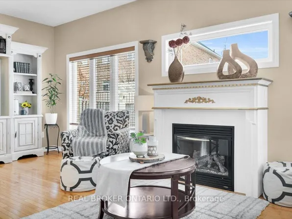 636 Serafini Cres, Milton, ON L9T 7P1