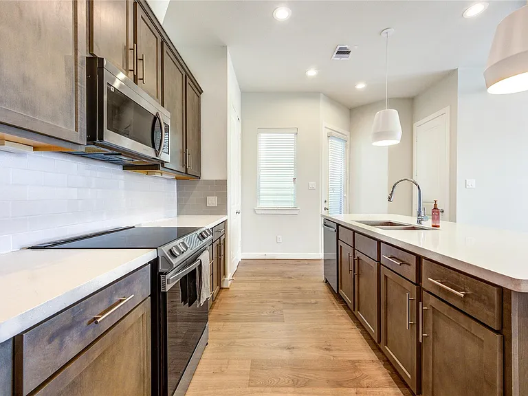 5920 Jasper Jones Way — Photo 9
