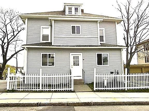 2nd image of 56 Plantation St