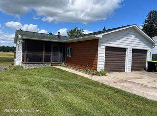 851 Kaypat Dr, Hope, MI 48628