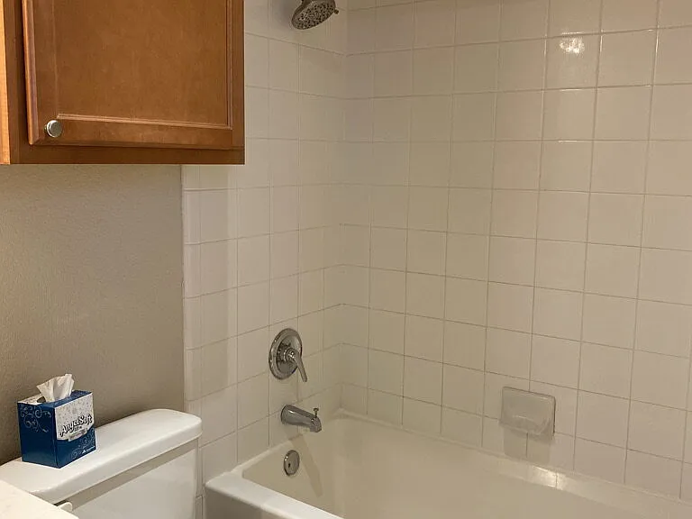 2112 Main St #4 — Photo 10