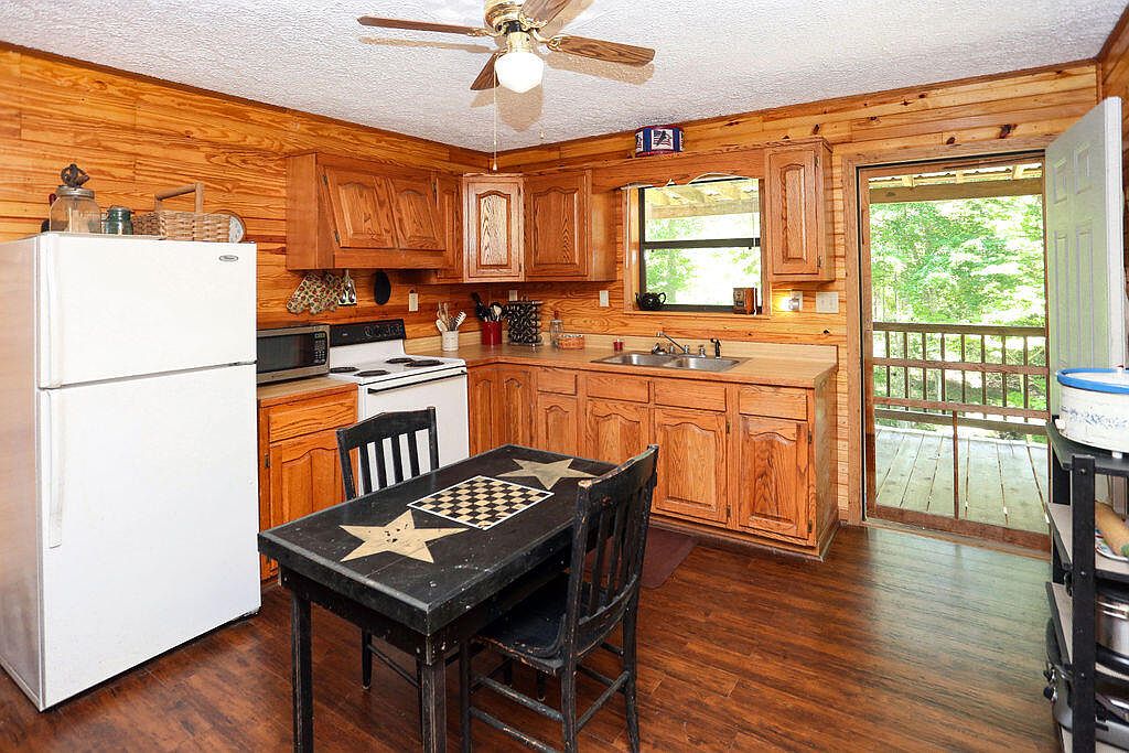 Under 150K Sunday Rustic Cabin For Sale in Wellington, KY. 110,000