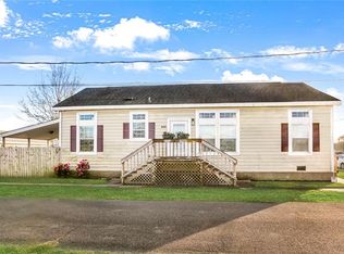 200 5th St, Chalmette, LA 70043