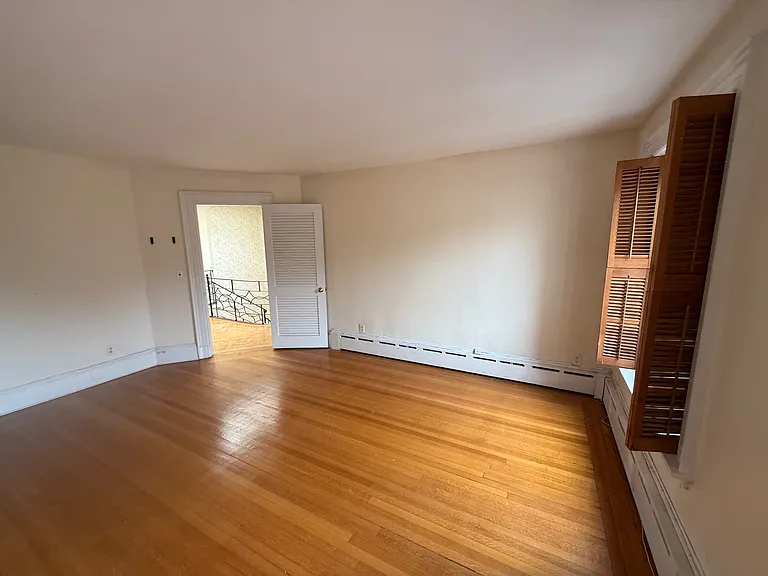 1716 Beacon St #2B — Photo 5