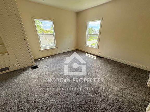 2nd image of 201 Lincoln Ave Unit 2