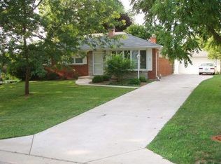 17W406 Karban Rd, Oakbrook Terrace, IL 60181