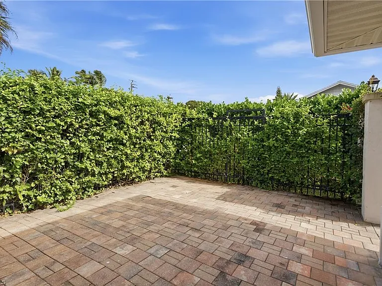 128 Viking Way — Photo 28
