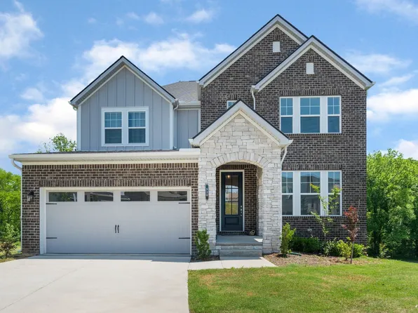 520 Stinson Ct, White House, TN 37188