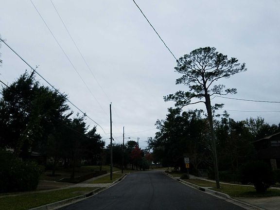 4th image of 1290 Kensington Dr