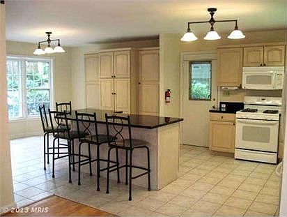 4th image of 8149 Briar Creek Dr
