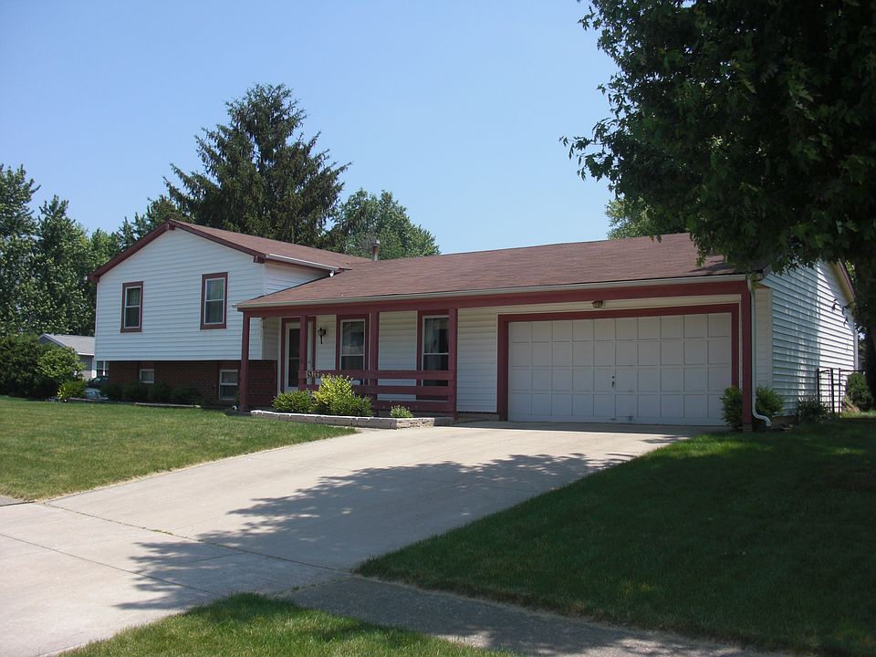 1st image of 196 Moorfield Dr