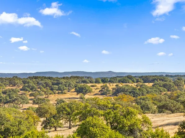 2482 Ranch Road 2721, Johnson City, TX 78636