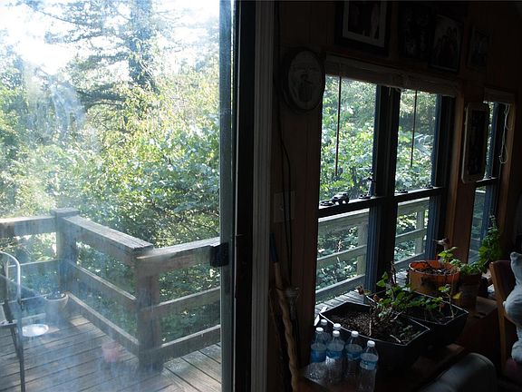3rd image of 13471 Lakeview Dr