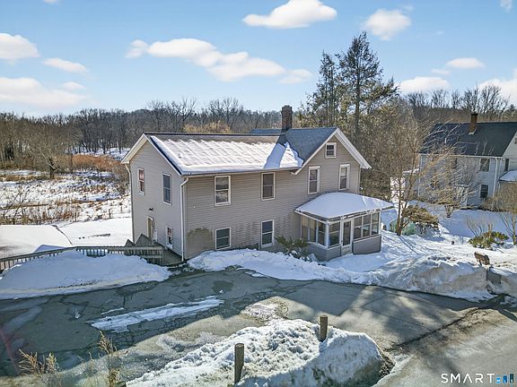 3rd image of 608 Echo Lake Road