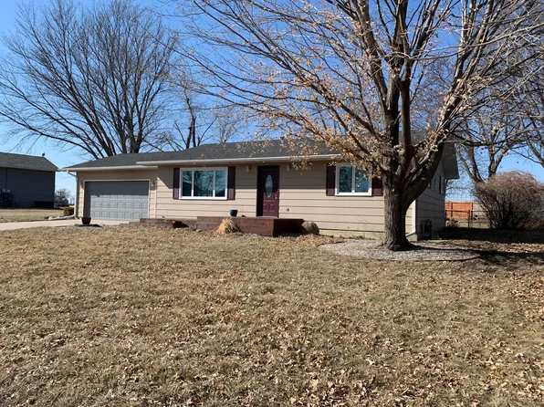 1215 Edgebrook Dr, Story City, IA 50248