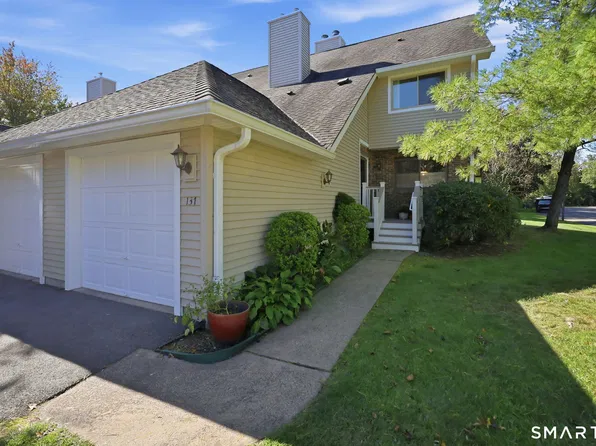 137 Foxboro Drive #137, Newington, CT 06111