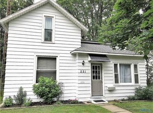 221 S 2nd St, North Baltimore, OH 45872