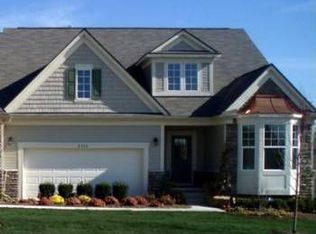 3164 Belle Terre #40, Commerce Township, MI