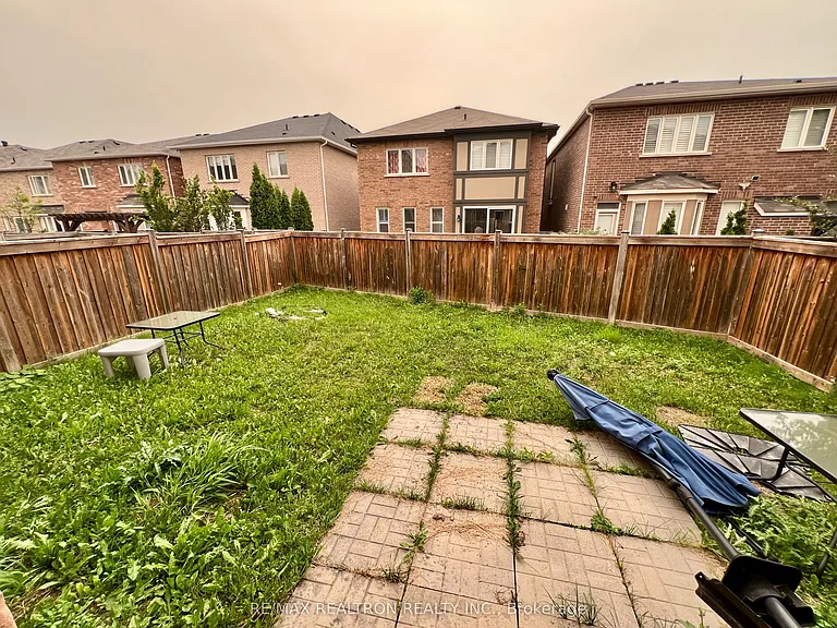 223 Thomas Phillips Dr — Photo 13