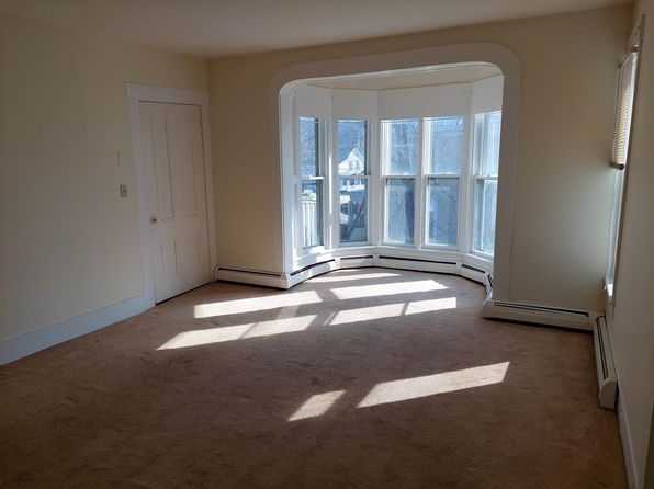 32 S Main St #4