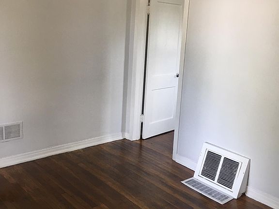 2nd image of 707 N Dodgion St