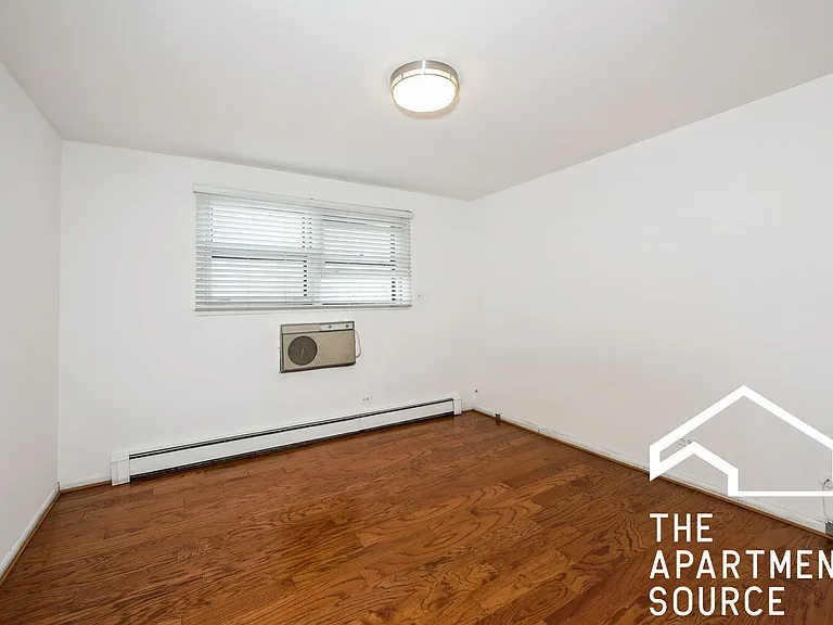 8644 Skokie Blvd #303 — Photo 10