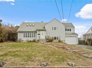 21 Montclair Rd, Yonkers, NY 10710