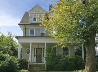 65 Magnolia Ave, Larchmont, NY 10538